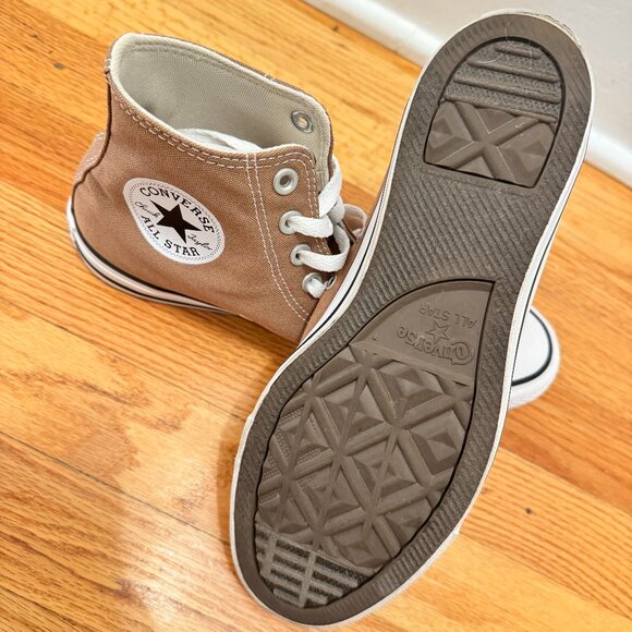 Converse High Tops in Hot Tea Brown (W9/M7) - Picture 3 of 6